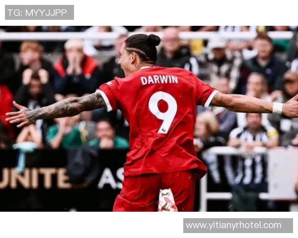 努涅斯的崛起之路:从新星到足坛巨星的华丽转变 努涅斯的崛起之路:从新星到足坛巨星的华丽转变