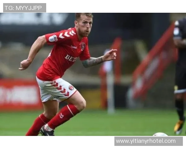 查尔顿与米尔沃尔激战正酣实况回顾与精彩瞬间分析